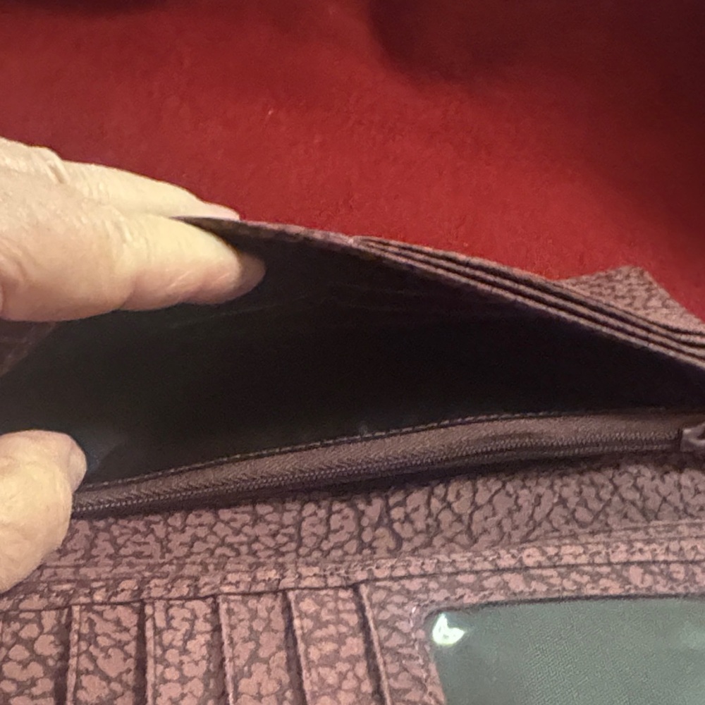 Women's Textured Tan Wallet - Picture 5 of 6